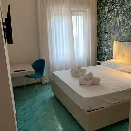 Giga Mare Apartments Отель типа 